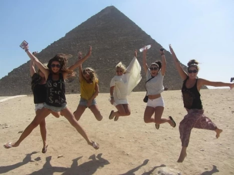 Cairo day tour to Cairo and Pyramids from Port Said