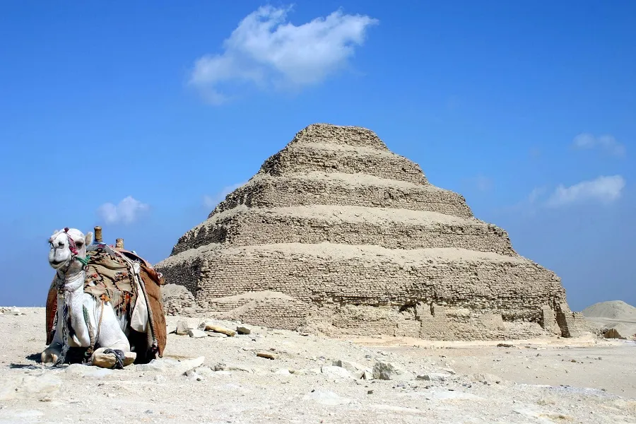 Full-Day Private Tour to Giza Pyramids & Memphis with Lunch